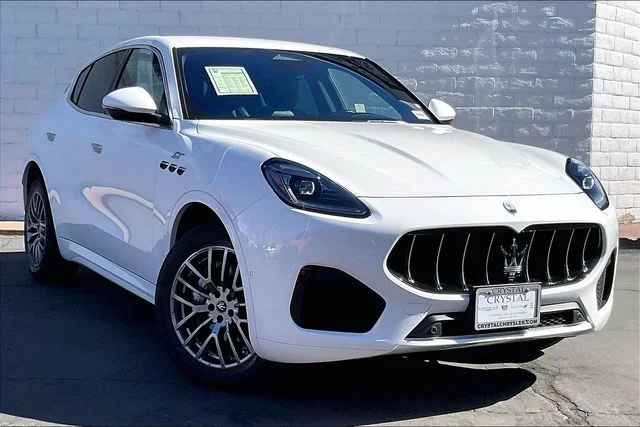 Used 2024  Maserati GT image 12