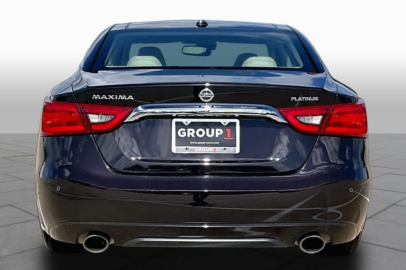 Used 2017 Bordeaux Black Nissan Platinum image 5