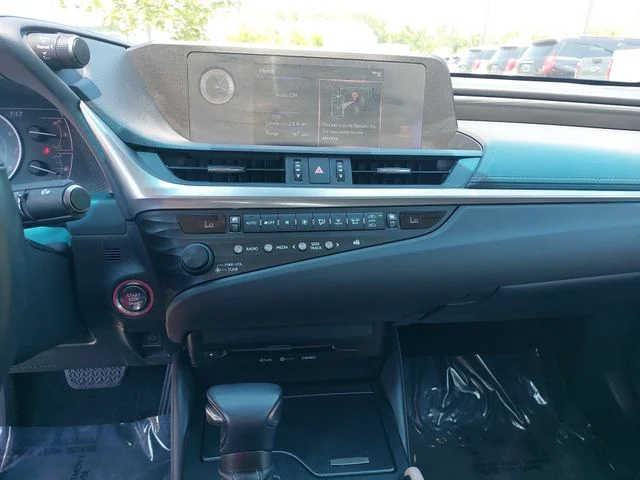 Used 2020 White Lexus 350 image 20