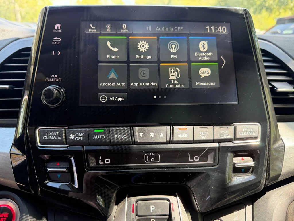 Used 2023 Platinum White Pearl Honda EX image 24
