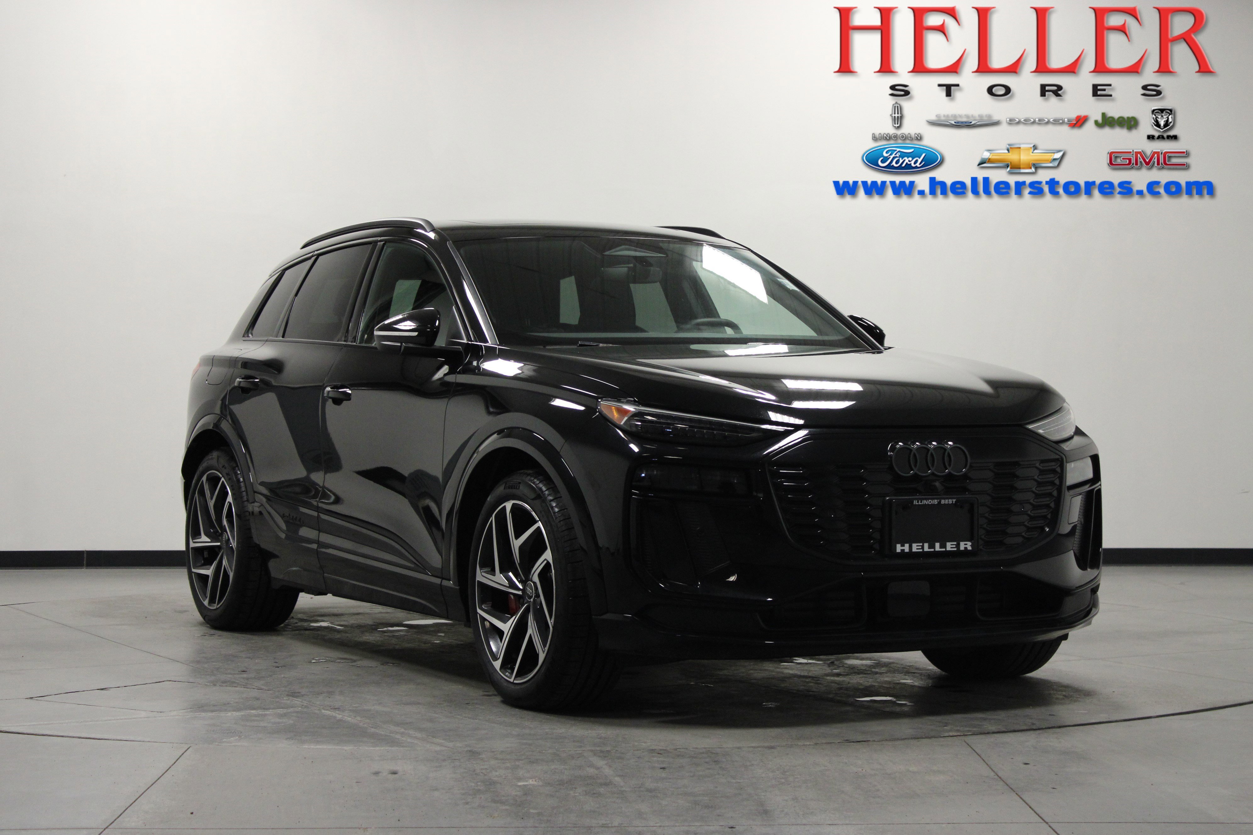 2025 Audi SQ6 e-tron Prestige quattro's photo