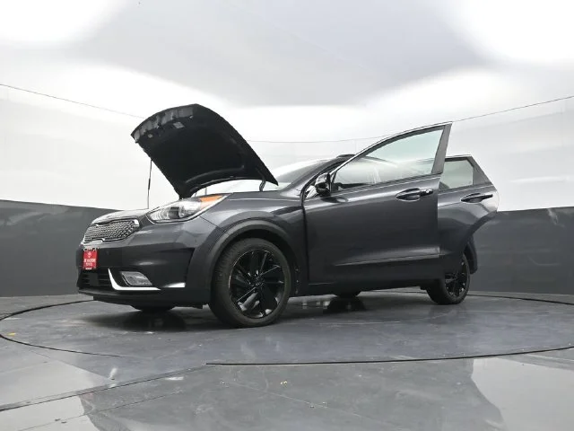 Used 2018 Gray Kia EX image 41