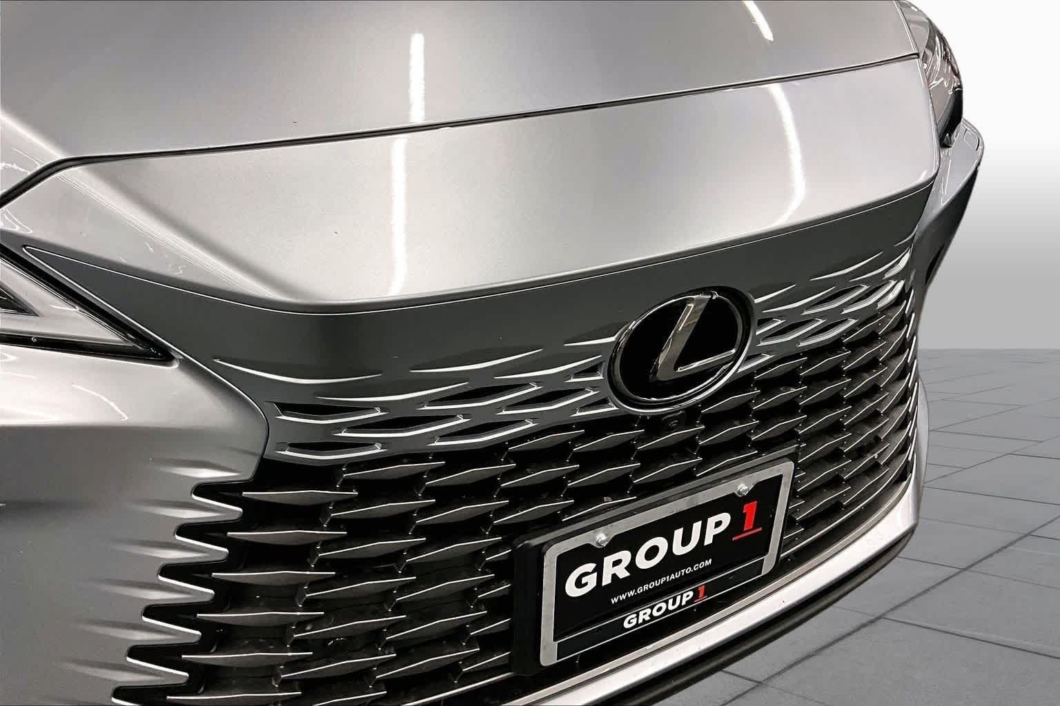 Certified Used 2023 Iridium Lexus Luxury image 30
