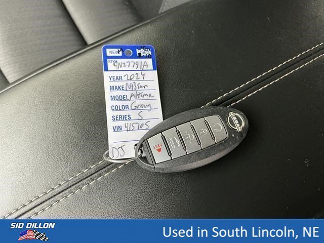 Used 2024 Gun Metallic Nissan 2.5 S image 8