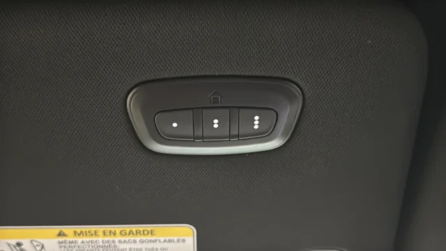 Used 2024 Diamond Black Jeep Base image 32