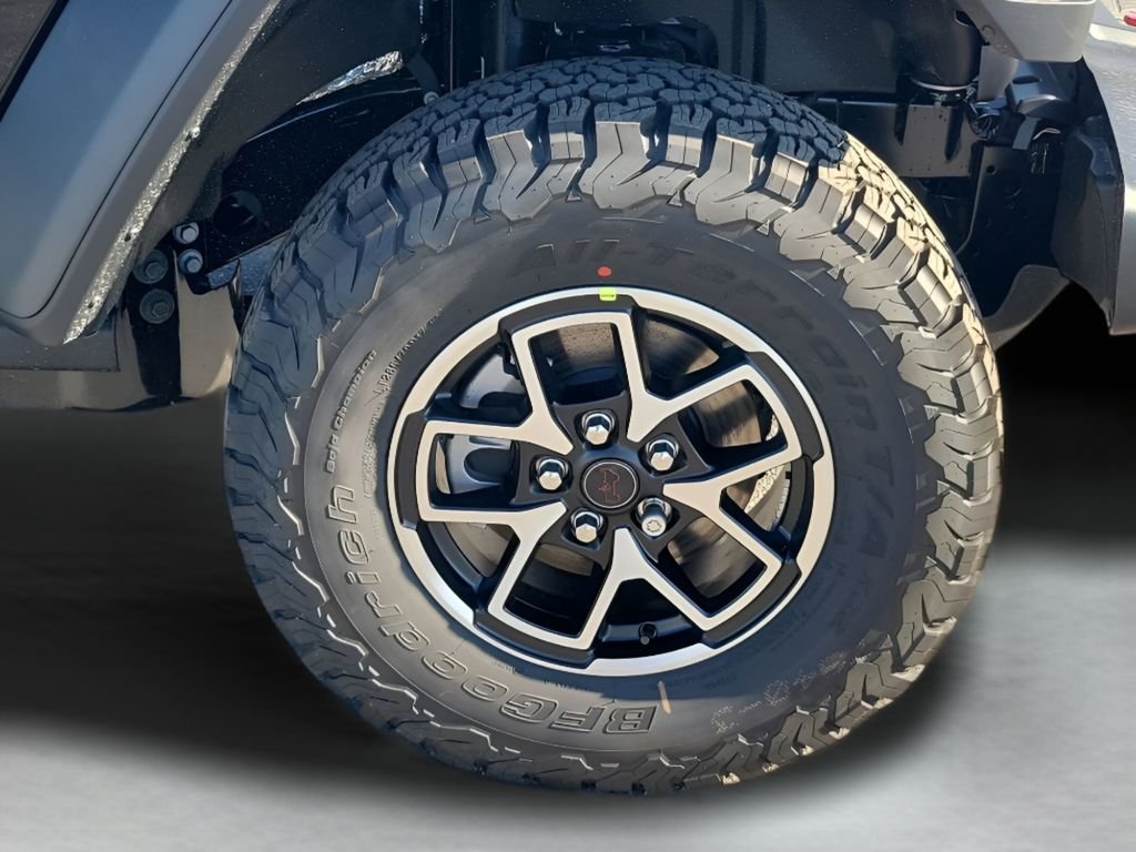 New 2026 Black Clear-Coat Exterior Paint Jeep Rubicon image 20