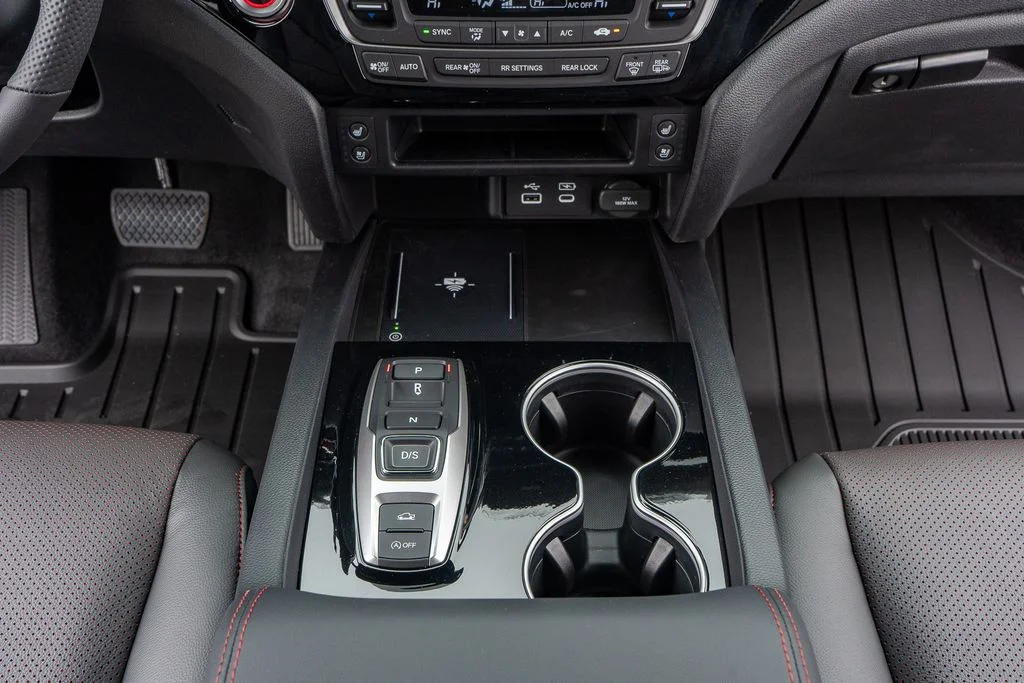 New 2026 Platinum White Pearl Honda Black Edition image 23