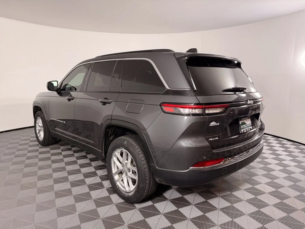 Used 2024 Gray Jeep Laredo X image 11