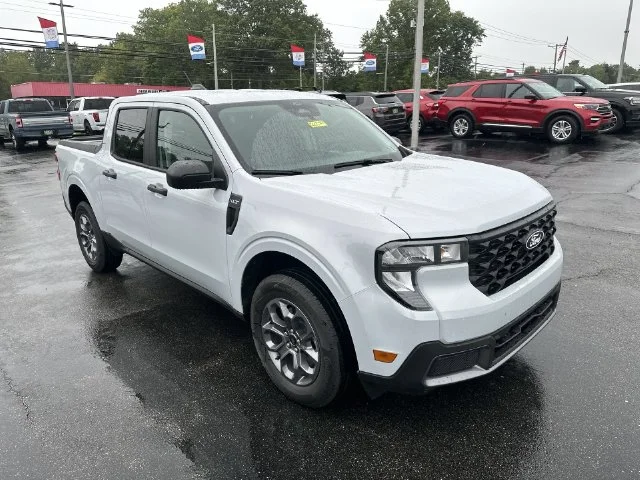 New 2026 Space White Metallic Ford XLT image 11