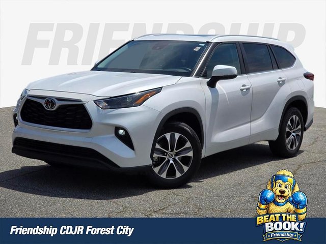 2024 Toyota Highlander XLE