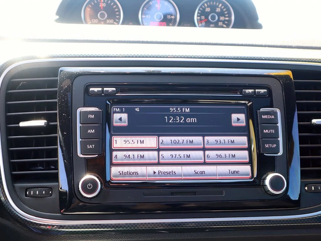 2013 Volkswagen Beetle 2.0 - Photo 13