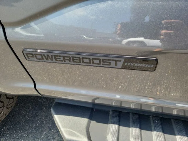 New 2026 Carbonized Gray Metallic Ford XLT image 11