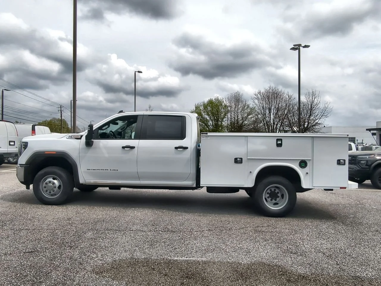 New 2026 Summit White GMC Pro image 5