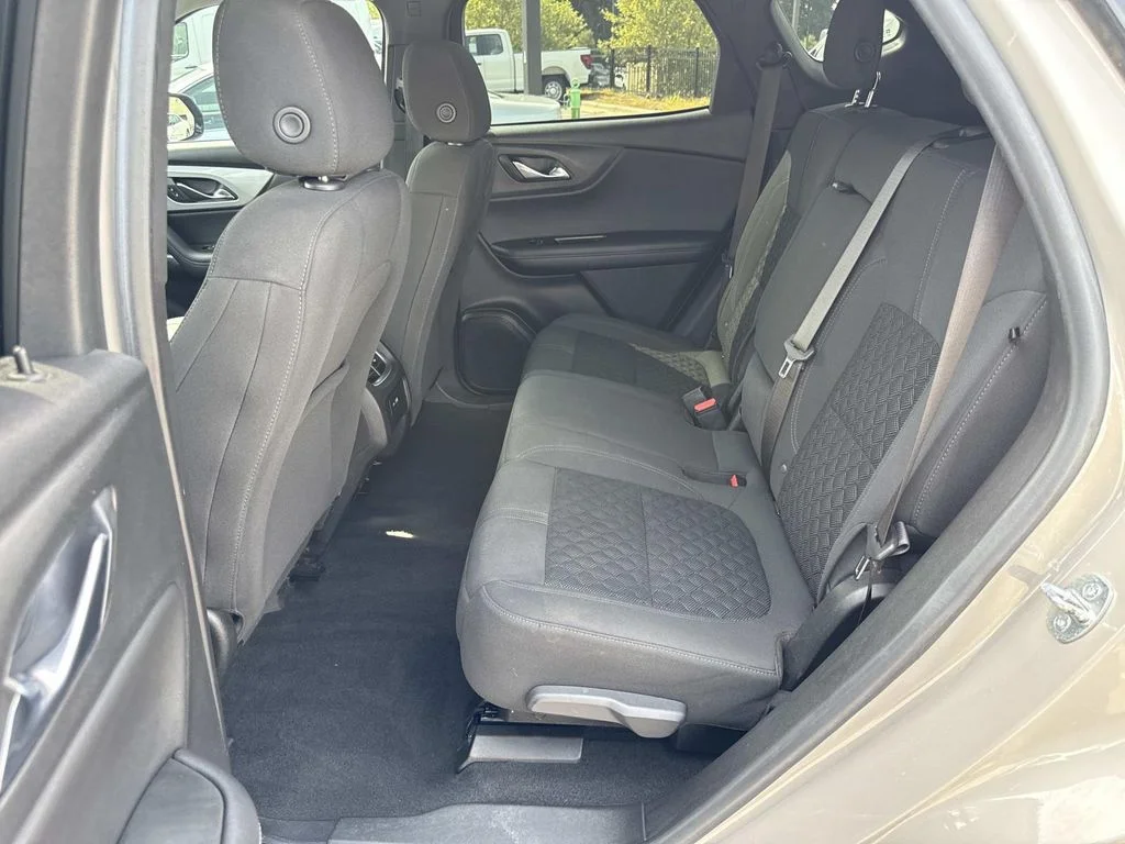 Used 2021 Gray Chevrolet LT image 23