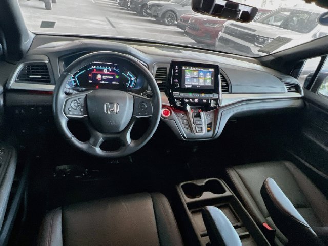 Used 2024  Honda Sport image 29