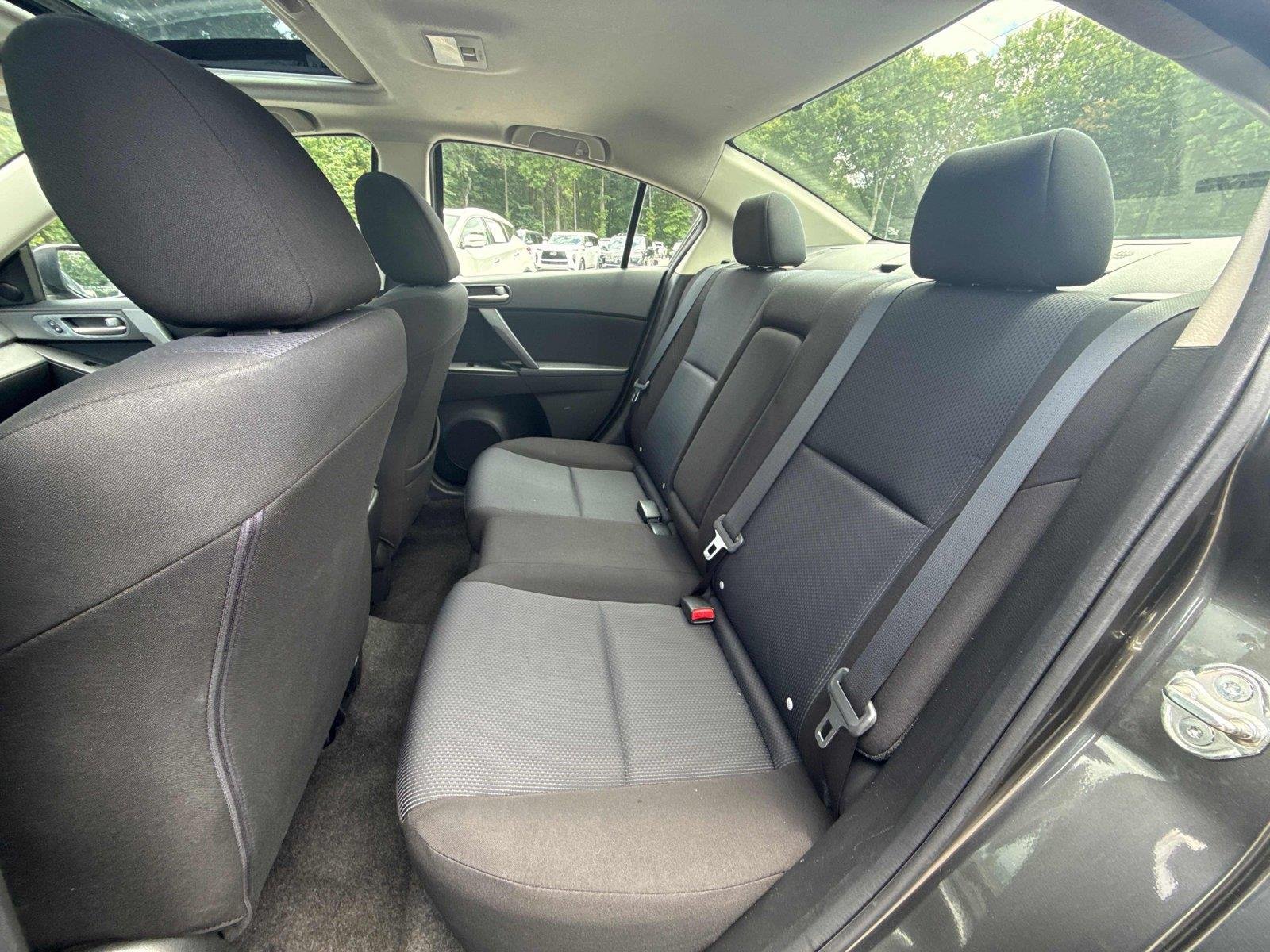 Used 2010 Graphite Mica Mazda i Touring image 12