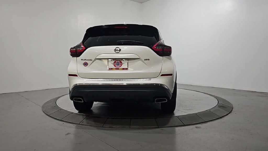 Used 2019 Pearl White Nissan S image 4