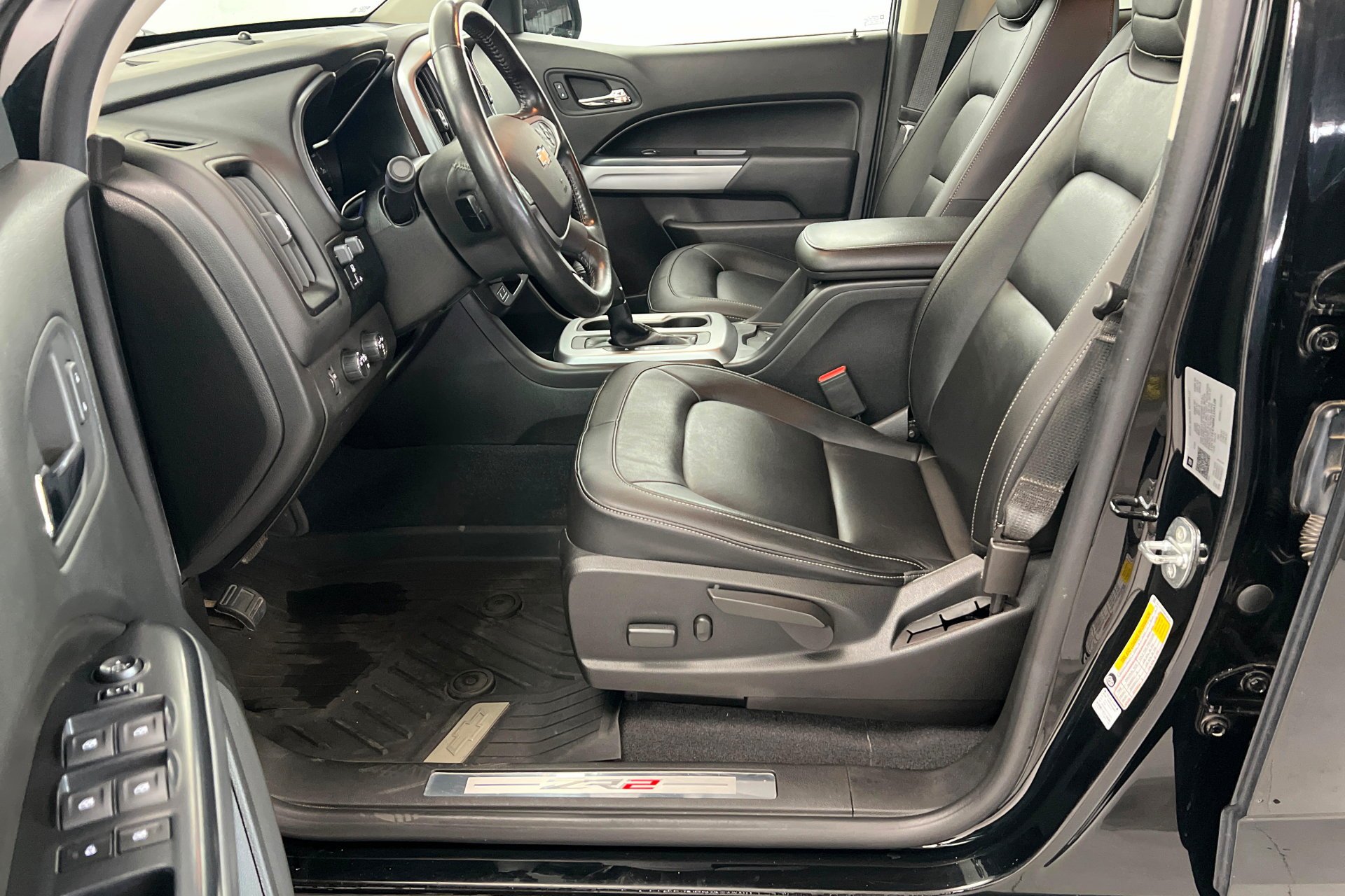 Used 2021 Black Chevrolet 4WD ZR2 image 18