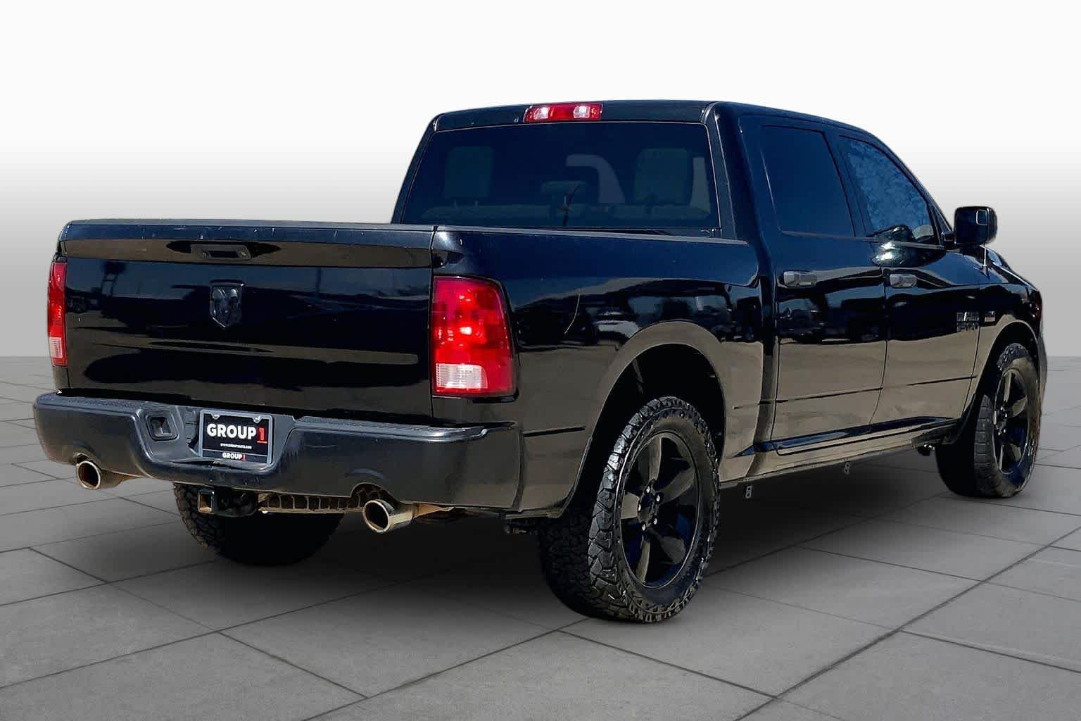Used 2015 Brilliant Black Crystal Pearlcoat Ram Express image 11