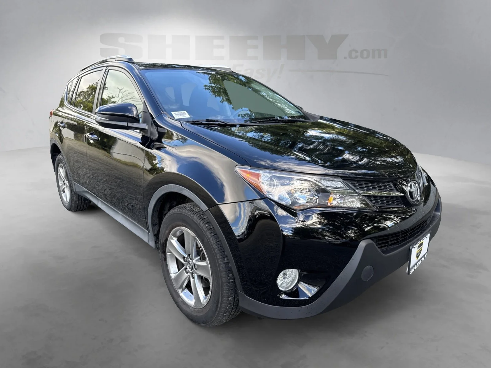 Used 2015 Toyota RAV4 XLE with VIN 2T3RFREV9FW236987 for sale in Warrenton, VA