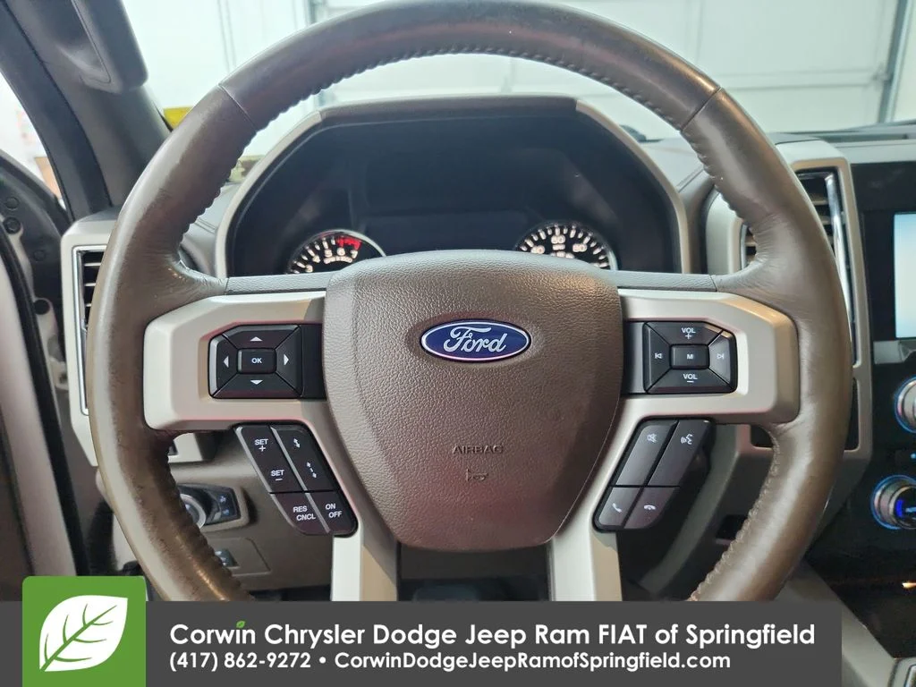 Used 2015 White Ford King Ranch image 21