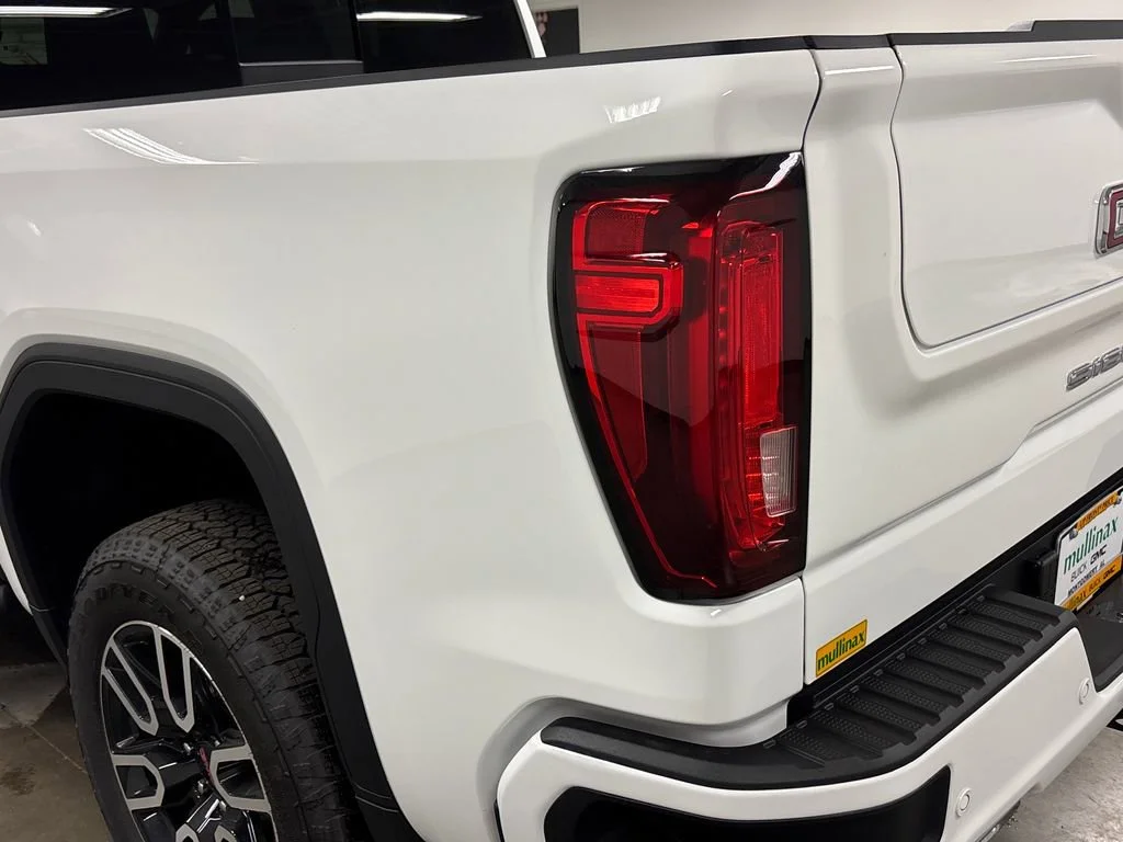 2026 GMC Sierra 1500 AT4 - Photo 15