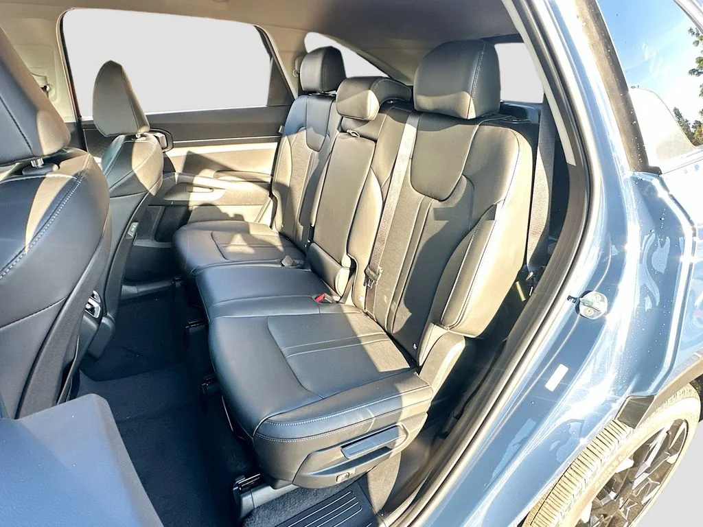 2026 Kia Sorento EX - Photo 24