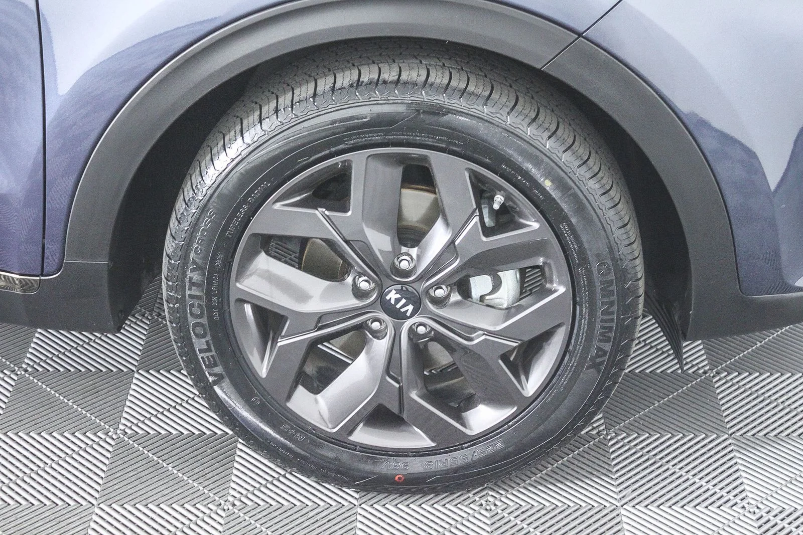 Used 2020 Blue Kia S image 12