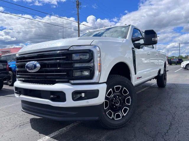 New 2026 Star White Metallic Tri-Coat Ford F-350® Platinum® image 98