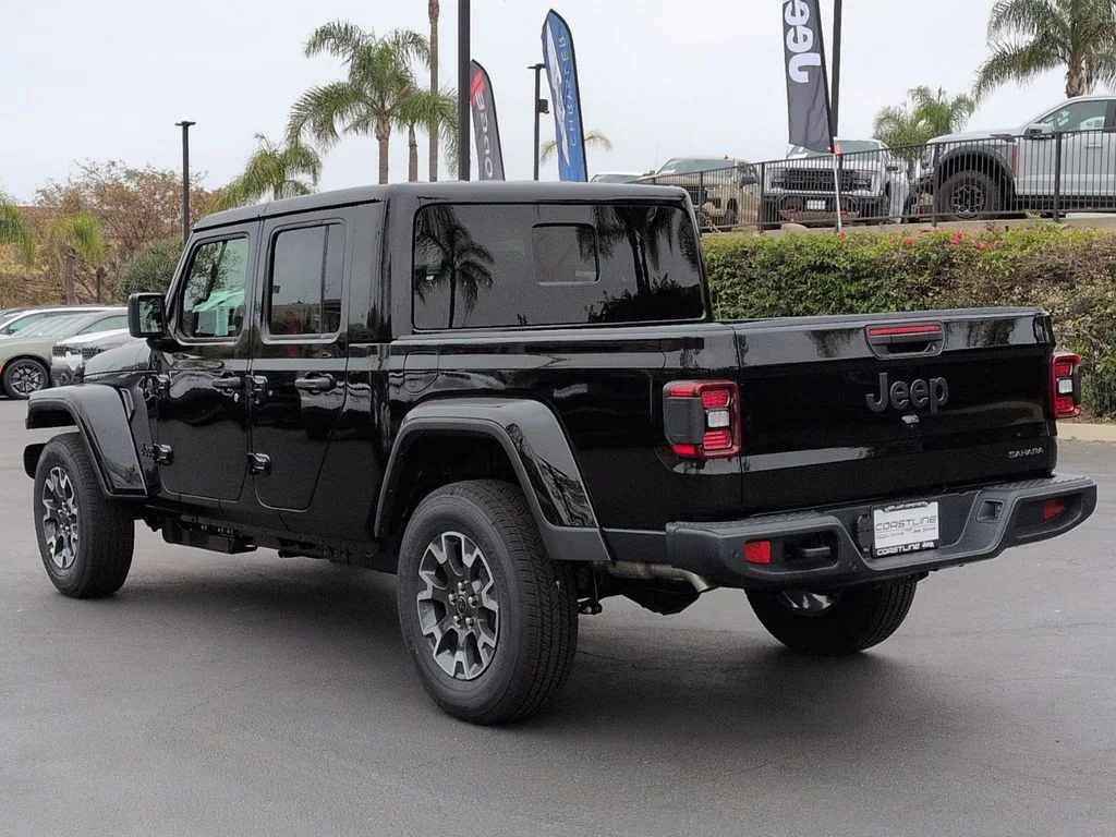 New 2026 Black Clear-Coat Exterior Paint Jeep Sahara image 7