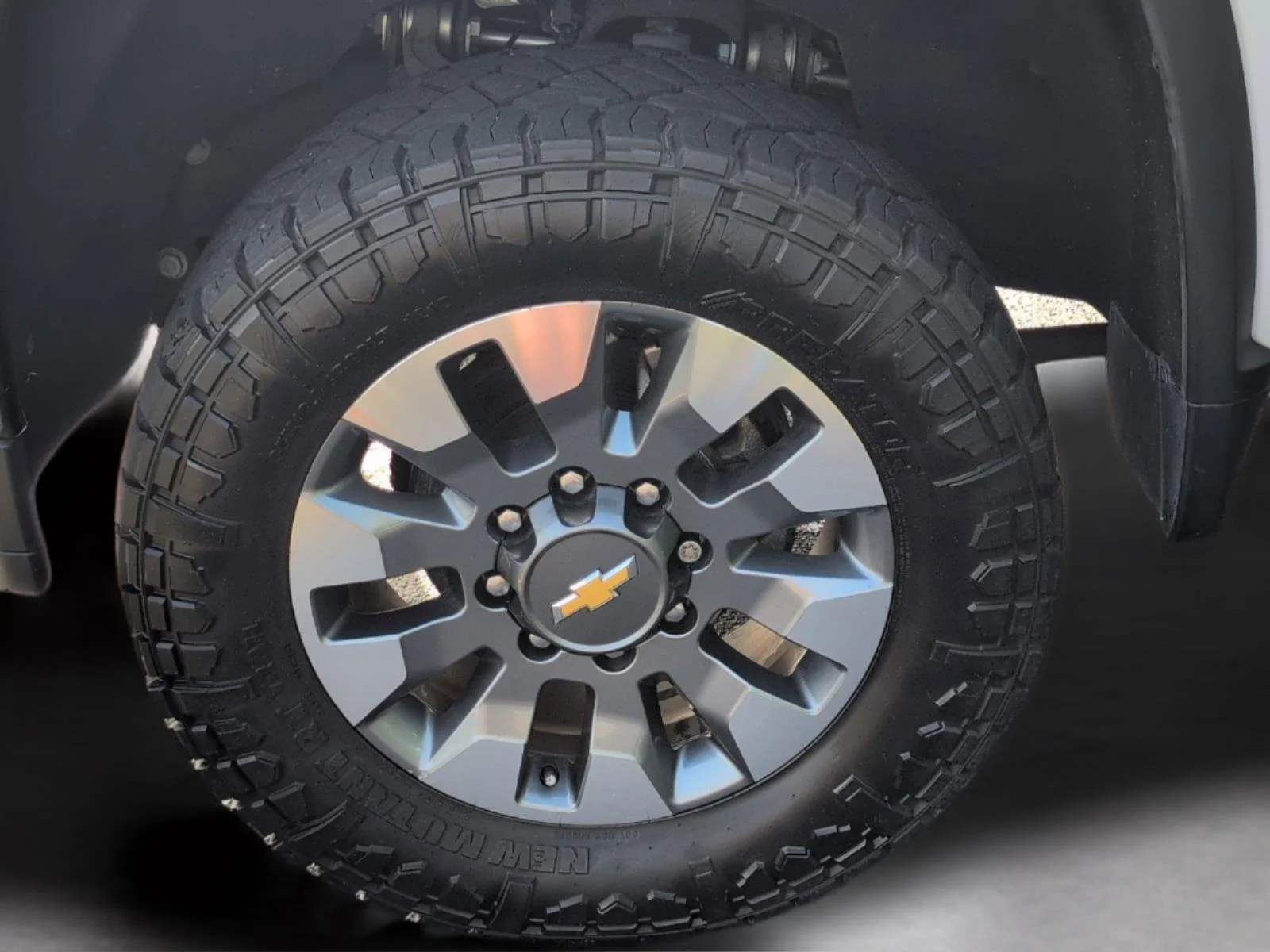 Used 2023 Summit White Chevrolet Custom image 29