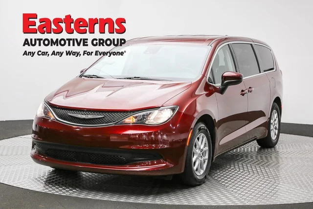2023 Chrysler Voyager LX