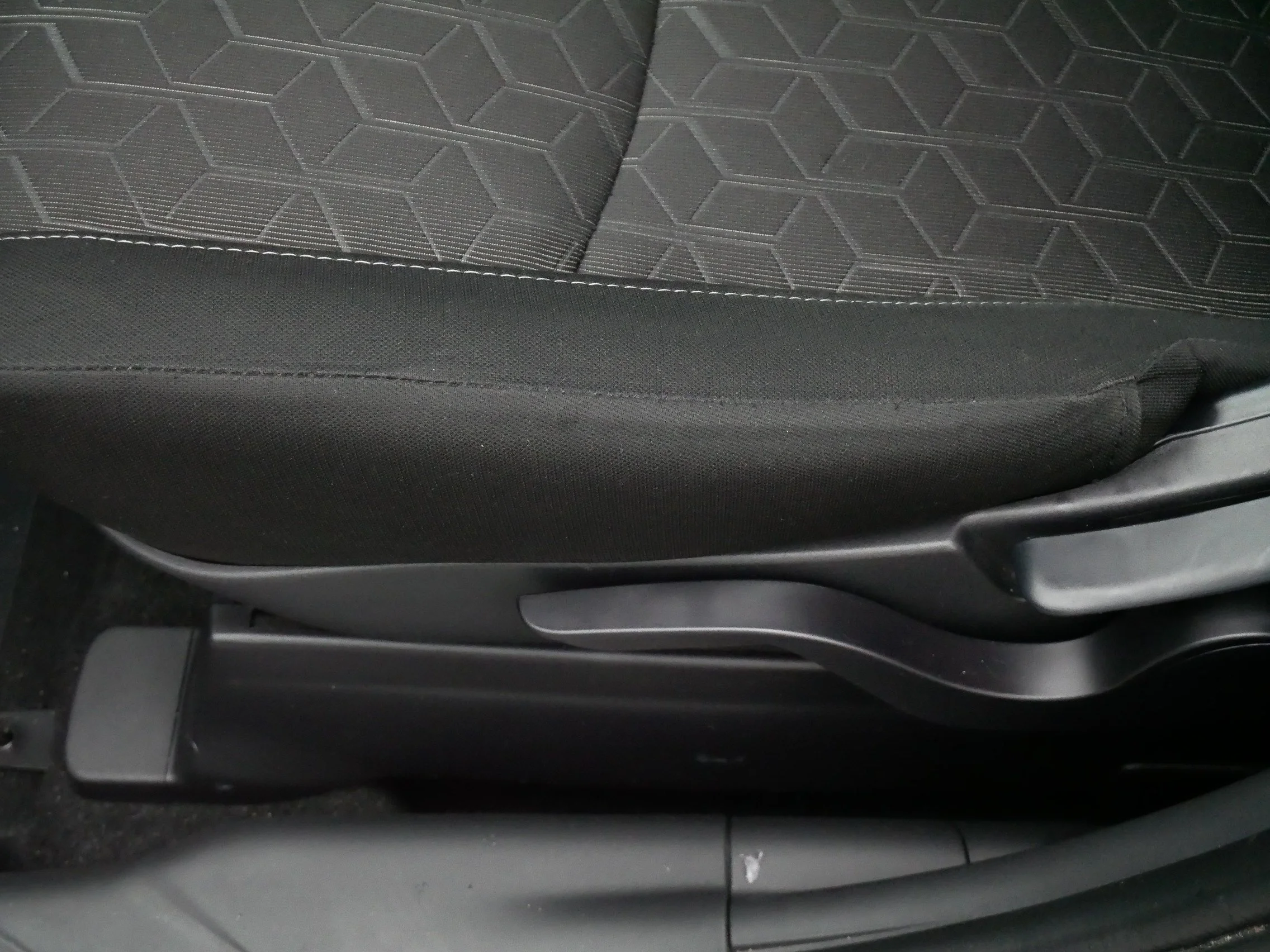 Used 2025 Mercury Gray Metallic Mitsubishi ES image 20