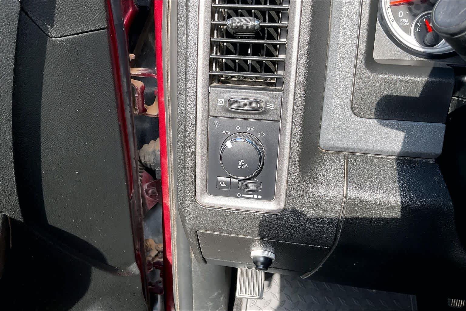 Used 2019 Red Pearl Ram Tradesman image 33