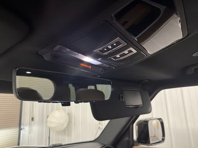 New 2026 Fuji White Land Rover S image 38