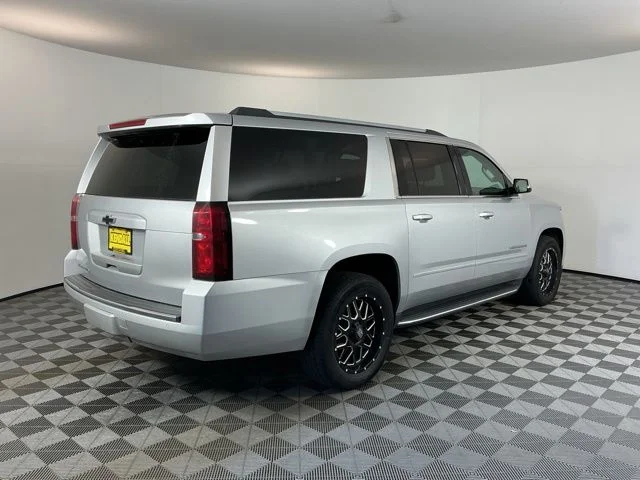 Used 2016 Silver Chevrolet LTZ image 4