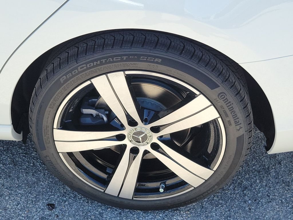New 2026 Polar White Mercedes-Benz C 300 image 8