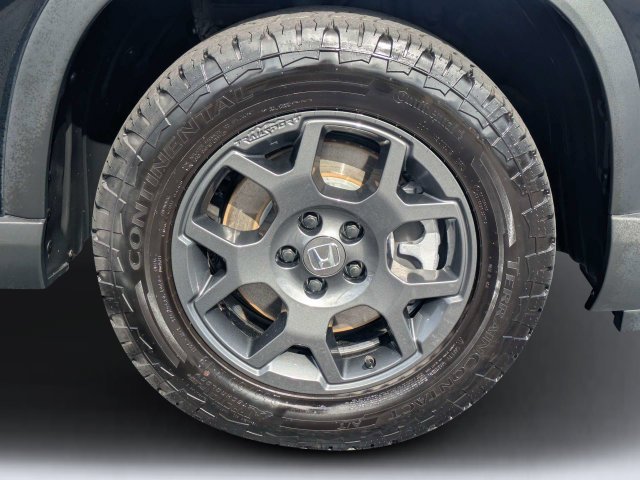 Used 2025 Crystal Black Pearl Honda TrailSport image 11