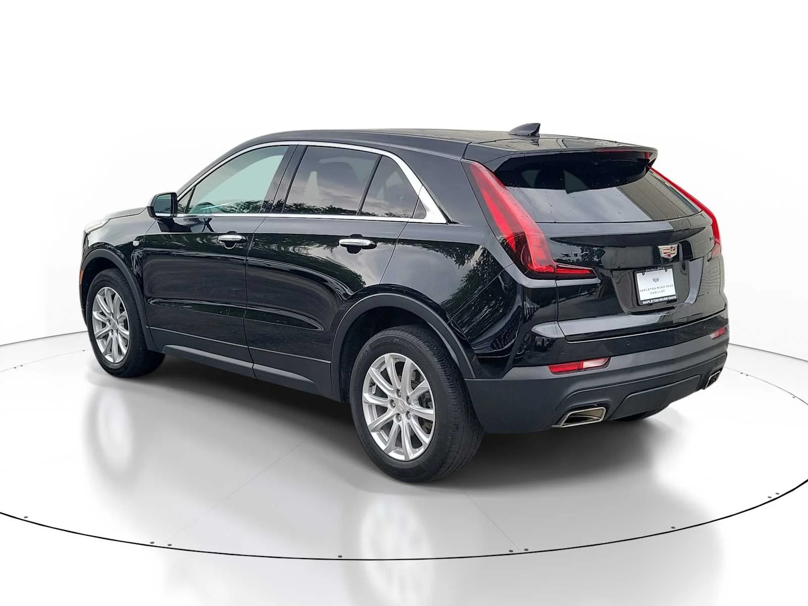 Certified Used 2023 Stellar Black Metallic Cadillac FWD Luxury image 4
