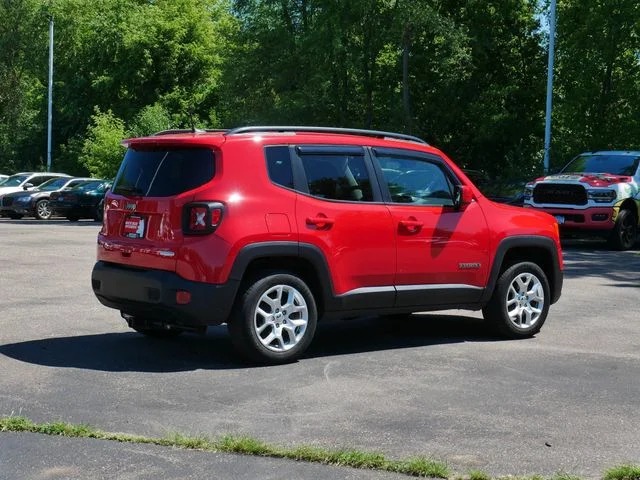 Used 2018 Red Jeep Latitude image 5