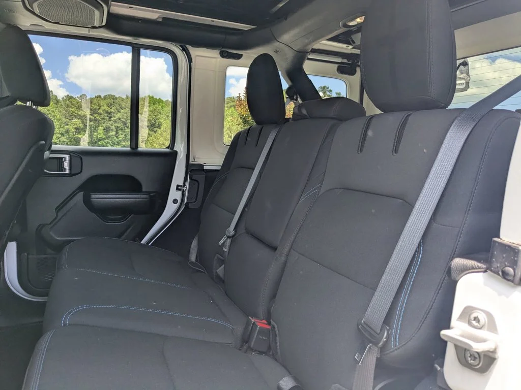 Used 2023 Bright White Clearcoat Jeep Rubicon image 24
