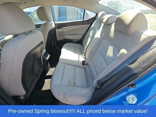 Used 2017 Blue Hyundai SE image 13