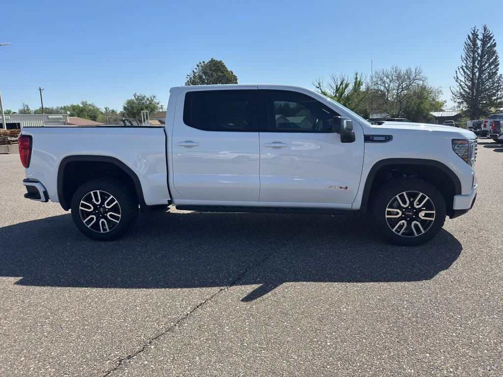 Used 2025 Summit White GMC AT4 image 5