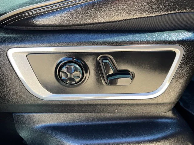 Used 2021 Black Ram Laramie image 28