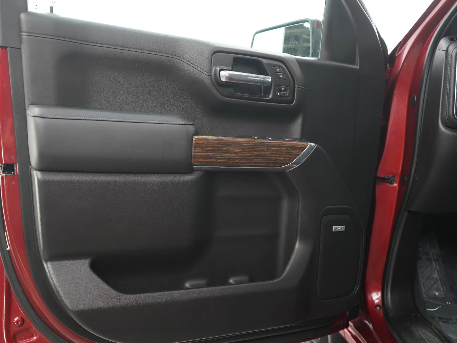 Used 2019 Maroon Chevrolet High Country image 18
