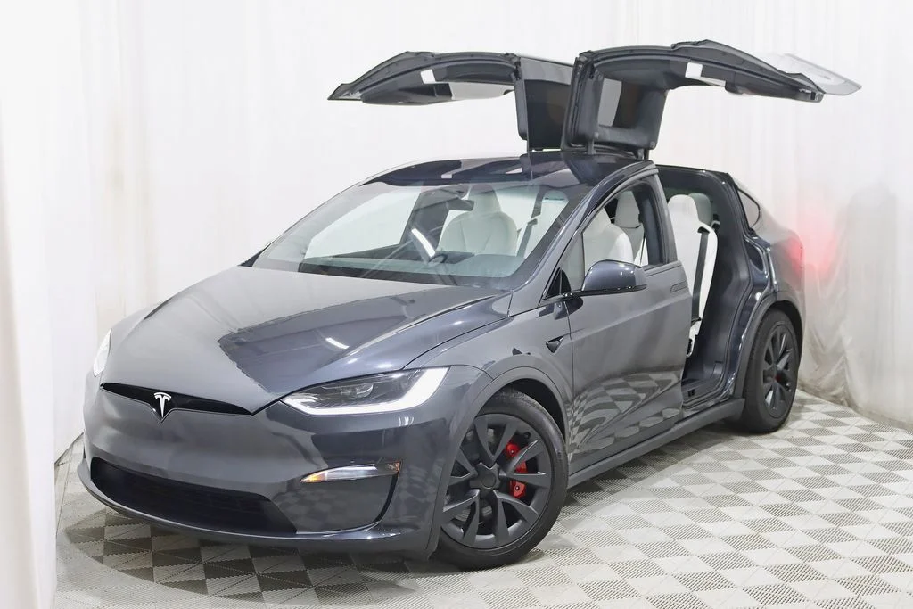 Used 2024 Black Tesla Plaid image 7
