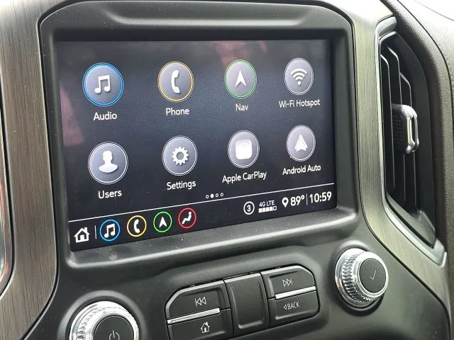 Used 2020 White GMC Denali image 31