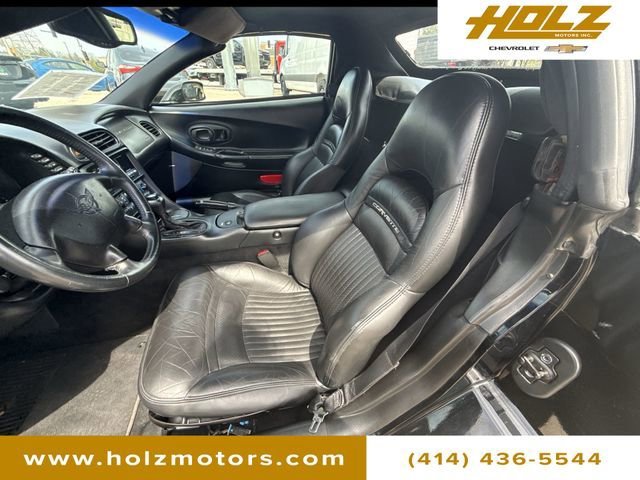 Used 2001 Black Chevrolet 2dr Convertible image 17