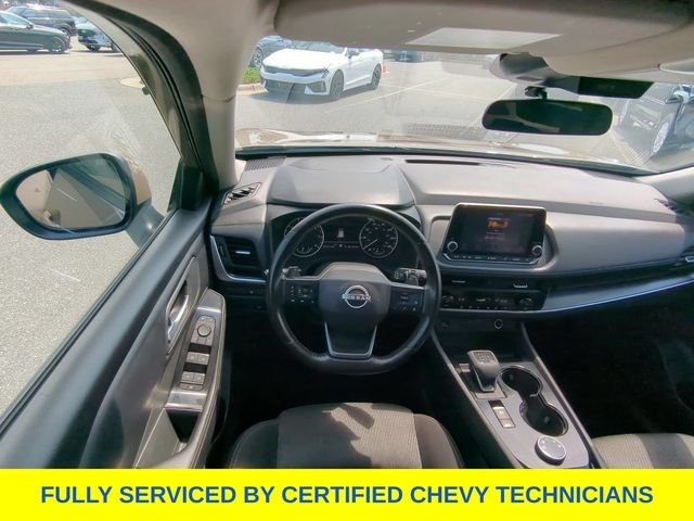 Used 2025 Beige/tan Nissan SV image 39