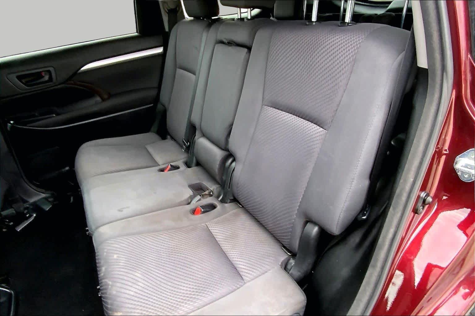 Used 2018 Ooh La La Rouge Mica Toyota LE image 20